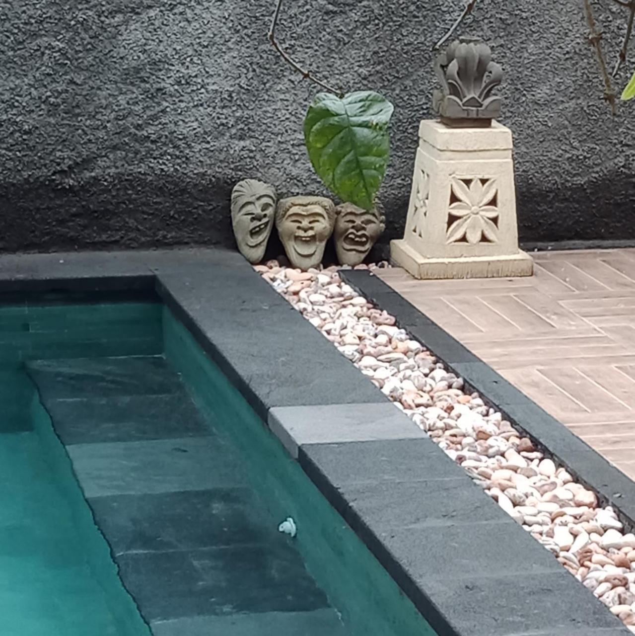 D'Puja Home Stay And Spa Нуса Дуа Екстериор снимка